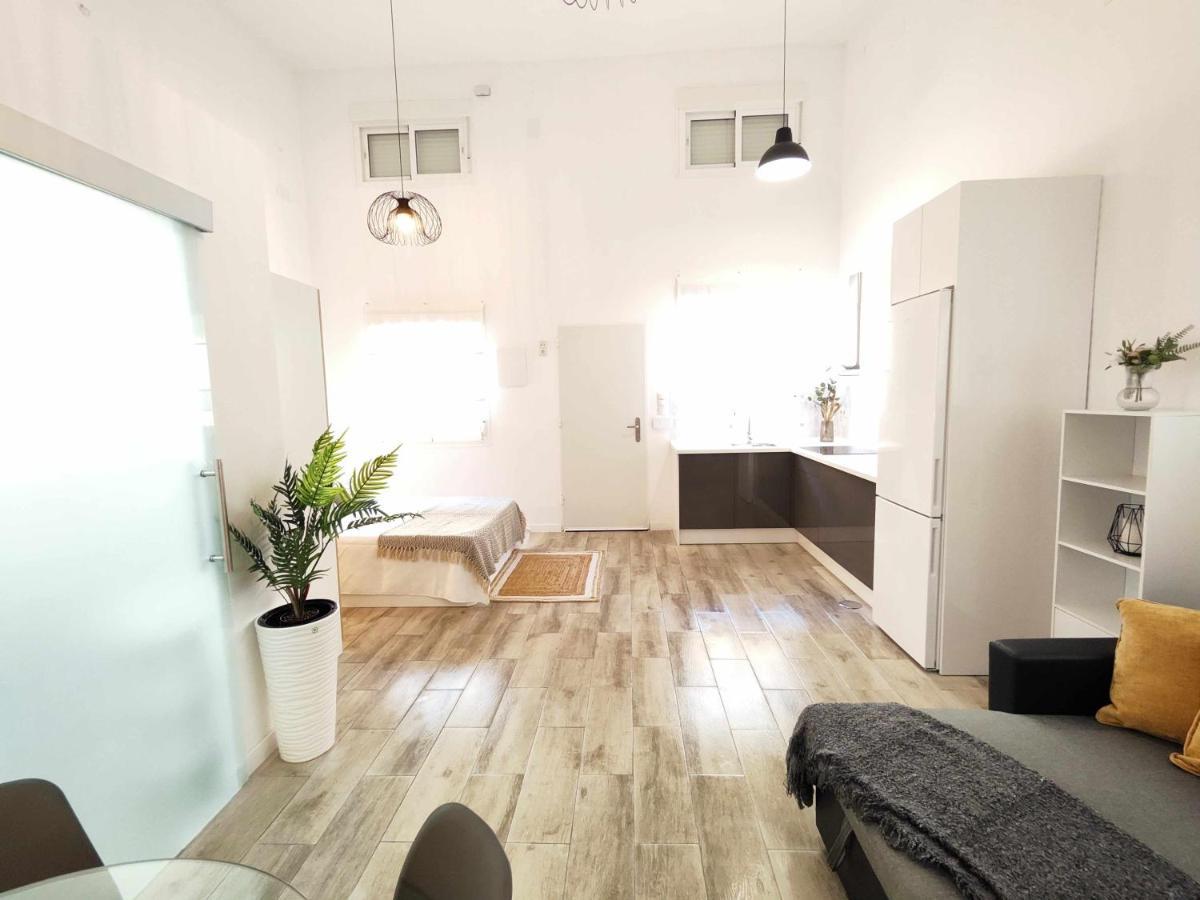 La Victoria Suites Malaga Luaran gambar